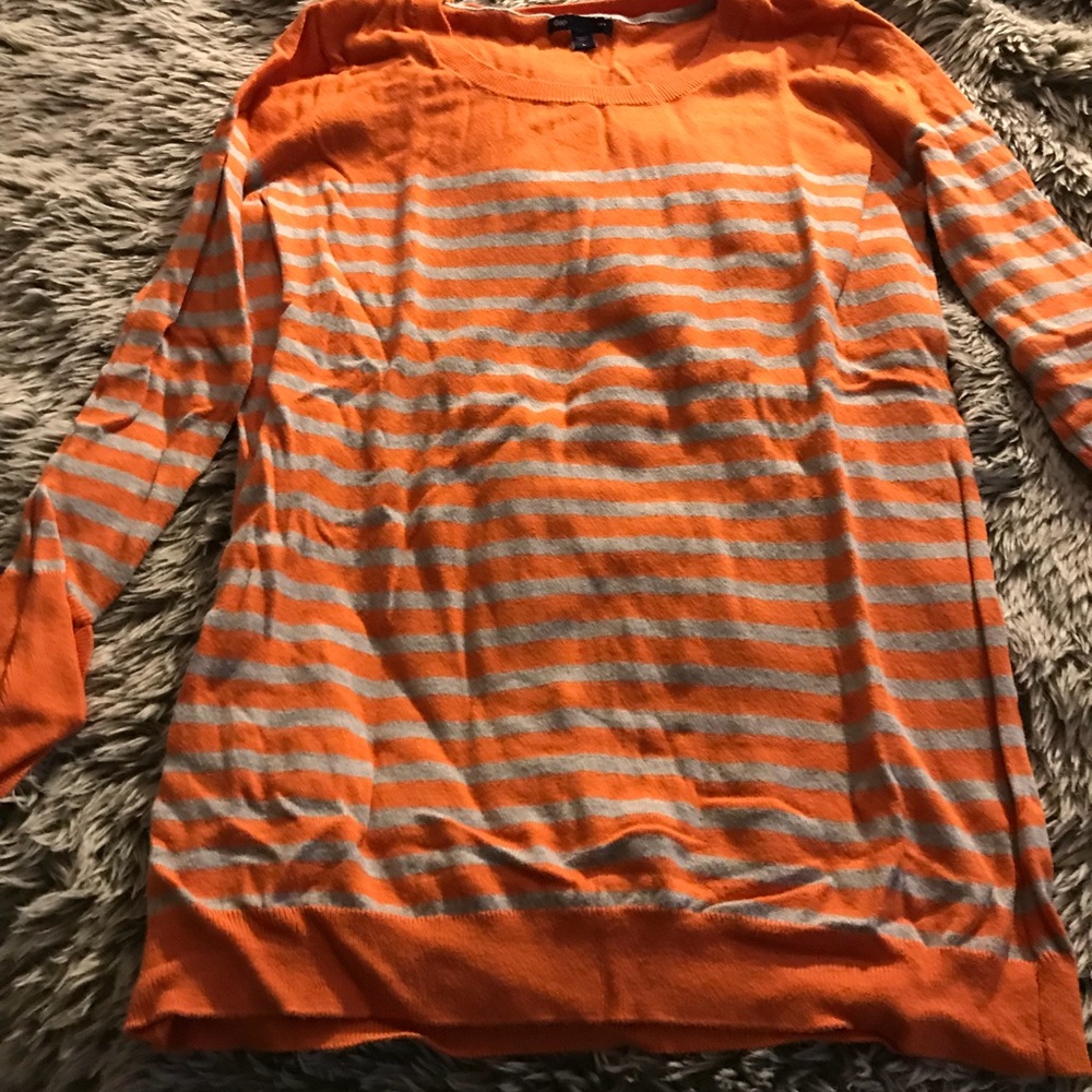 3/4 length sleeved sweater